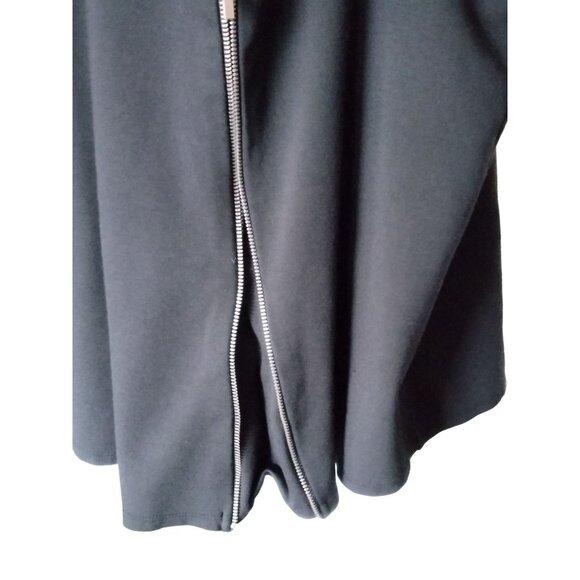 Lane Bryant Plus Size 26/28 Black V-Neck Sleeveless Zipper Detail Top - Picture 6 of 9